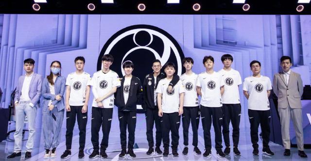 不仅在其首 不仅在其首